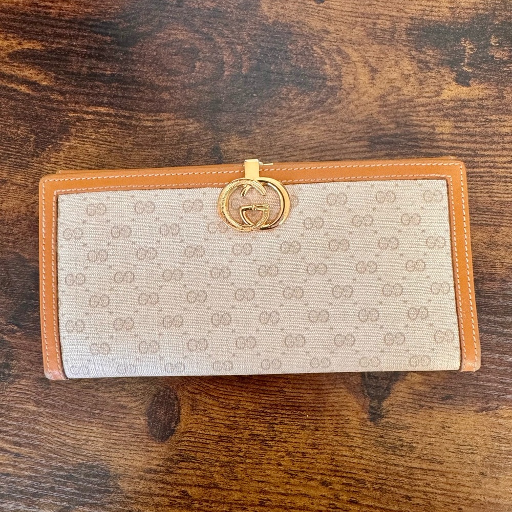 Gucci Beige and Brown Wallet